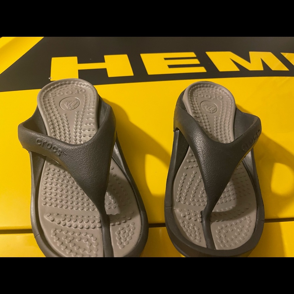 Crocs waterproof flip-flops